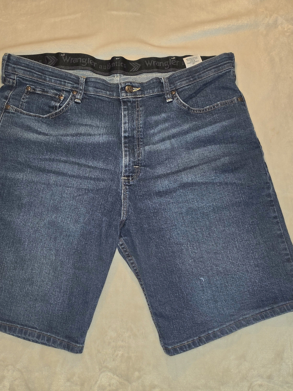 Wrangler Men's Dark Blue Denim Jean Shorts Size 38